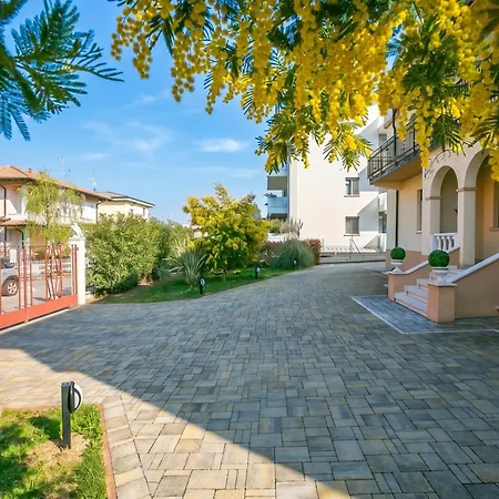Mimosa 5 - Happy * Desenzano del Garda